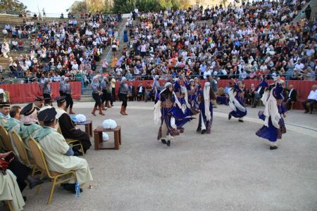 جامعة القدس تبدأ احتفالاتها بتخريج كليتي طب الأسنان والصيدلة